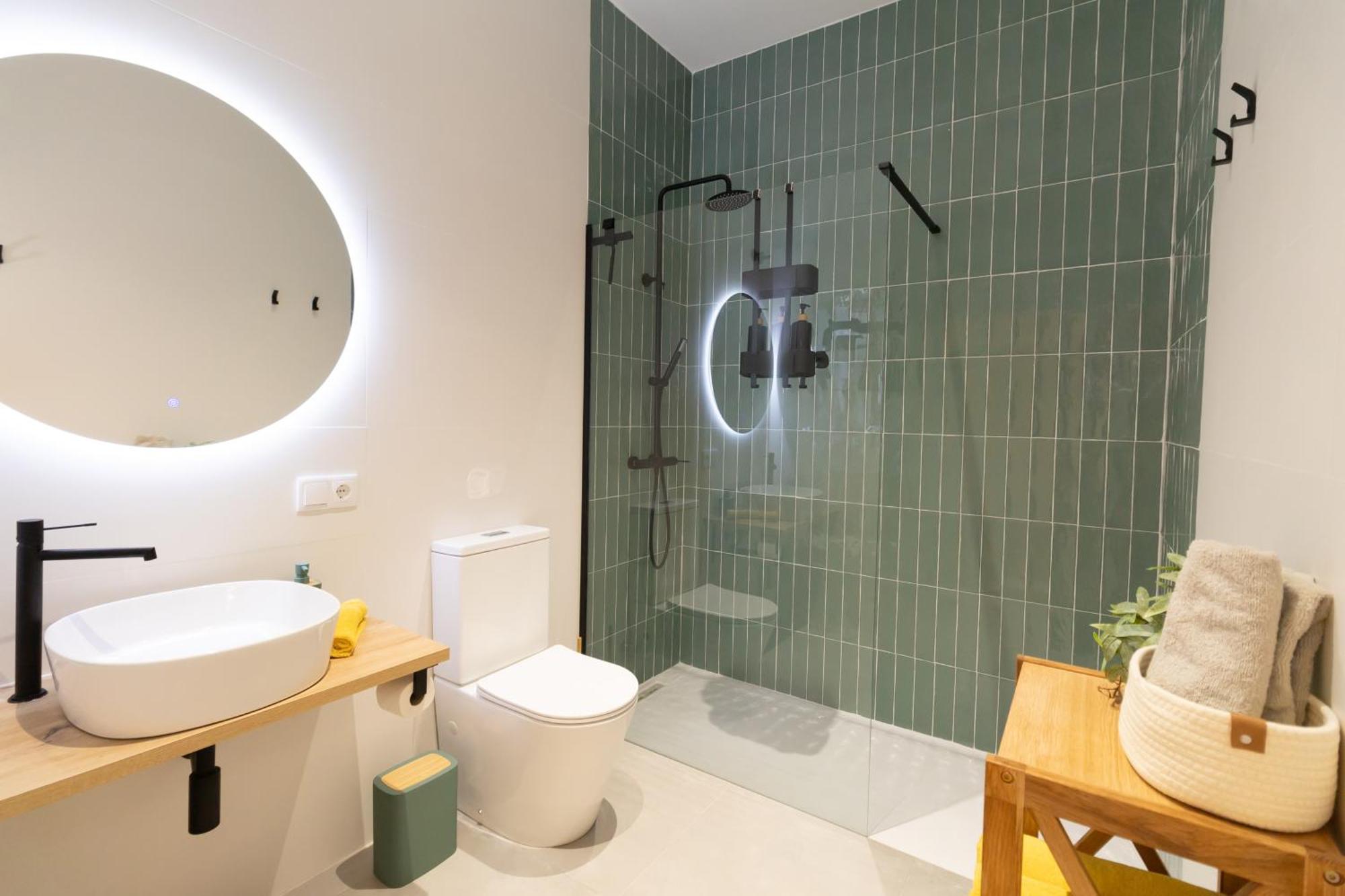 New! Luxury & Central Apartment Close To Metro! Between Beach & City Center Apartment